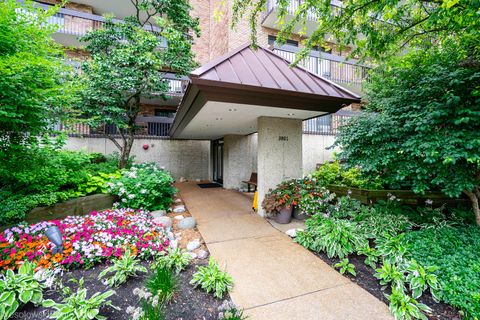 Photo of 3801 Mission Hills Road #204, Northbrook, IL 60062 (MLS # 12483579)