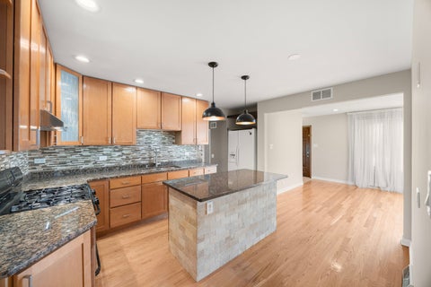 Tiny photo for 11009 S Mansfield Avenue, Chicago Ridge, IL 60415 (MLS # 12743617)