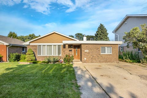 Photo of 11009 S Mansfield Avenue, Chicago Ridge, IL 60415 (MLS # 12743617)