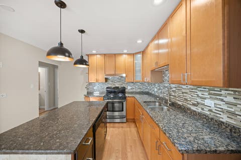 Tiny photo for 11009 S Mansfield Avenue, Chicago Ridge, IL 60415 (MLS # 12743617)