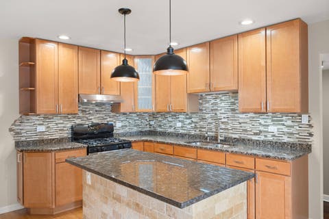 Tiny photo for 11009 S Mansfield Avenue, Chicago Ridge, IL 60415 (MLS # 12743617)