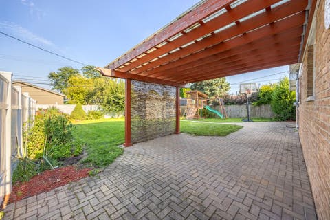 Tiny photo for 11009 S Mansfield Avenue, Chicago Ridge, IL 60415 (MLS # 12743617)