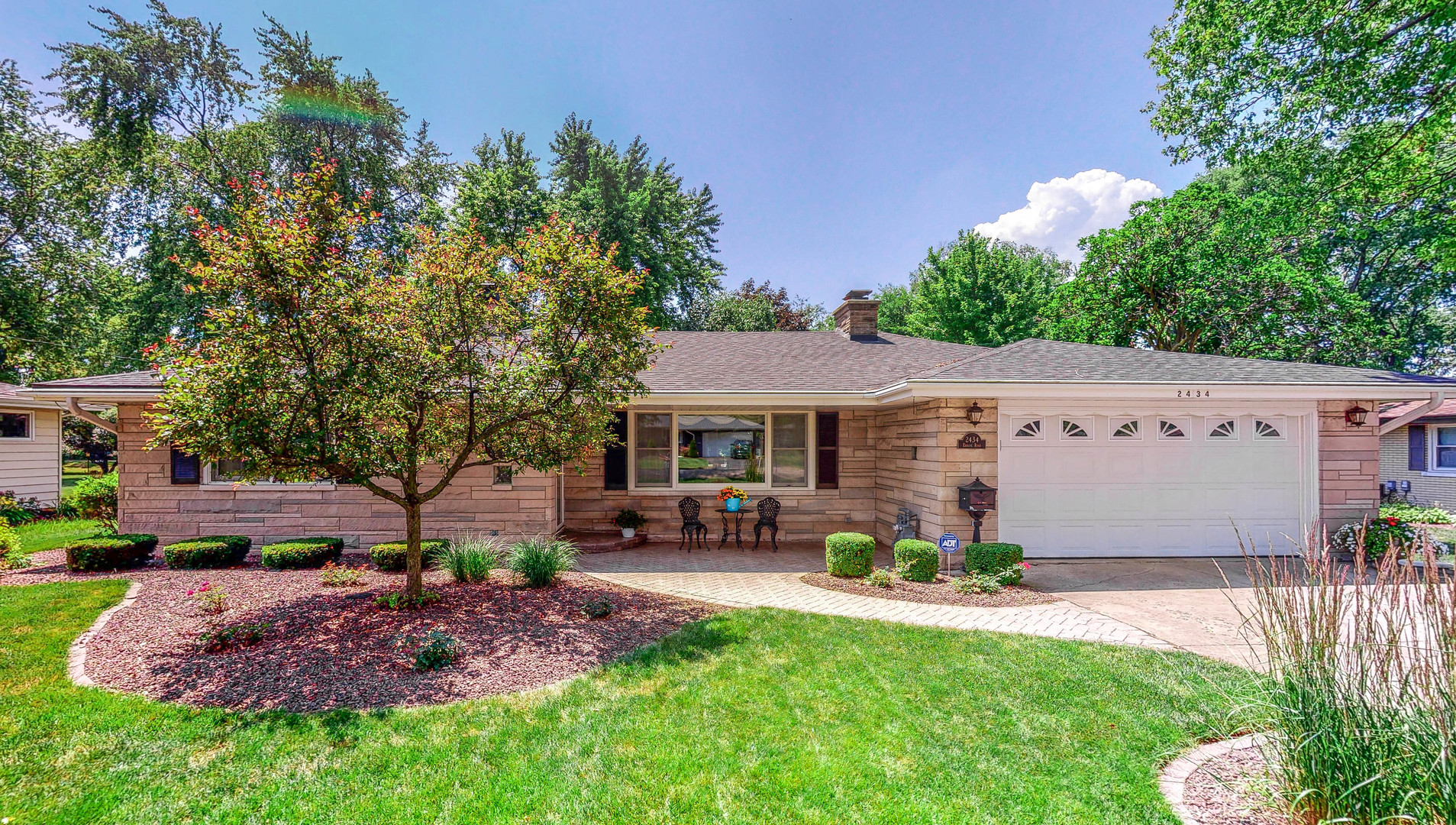Photo 1 of 28 — 2434 Erskine Road, Joliet, IL 60433