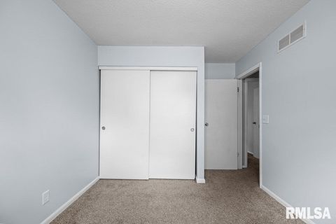 Tiny photo for 5824 HILLANDALE Road, Davenport, IA 52806 (MLS # QC4266446)