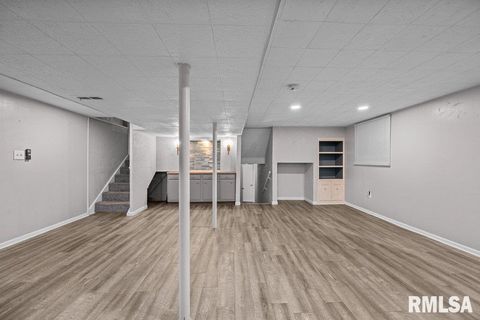 Tiny photo for 5824 HILLANDALE Road, Davenport, IA 52806 (MLS # QC4266446)