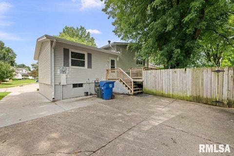 Tiny photo for 5824 HILLANDALE Road, Davenport, IA 52806 (MLS # QC4266446)