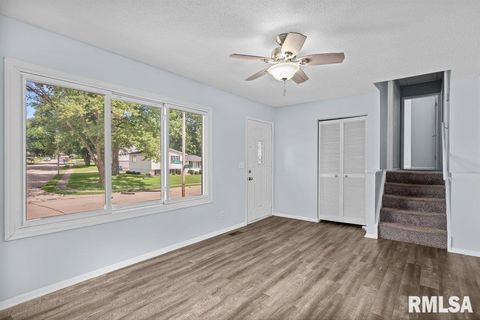 Tiny photo for 5824 HILLANDALE Road, Davenport, IA 52806 (MLS # QC4266446)