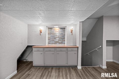 Tiny photo for 5824 HILLANDALE Road, Davenport, IA 52806 (MLS # QC4266446)