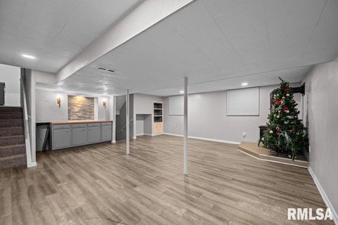 Tiny photo for 5824 HILLANDALE Road, Davenport, IA 52806 (MLS # QC4266446)