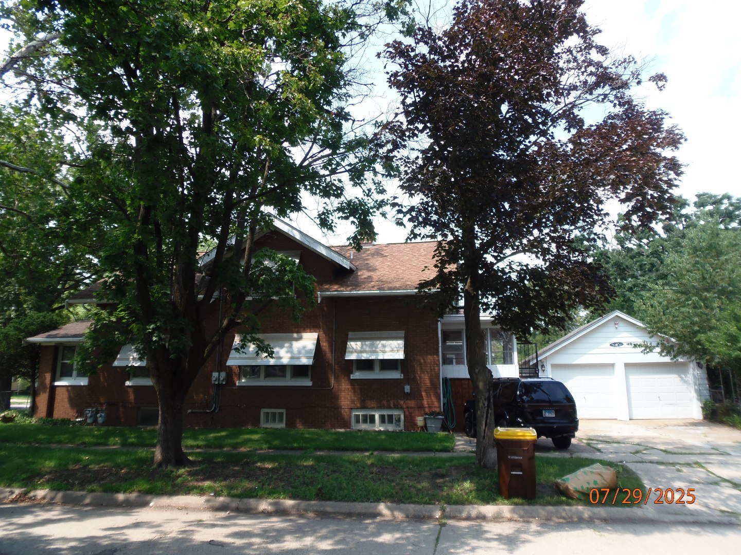 2142 S 6th Street