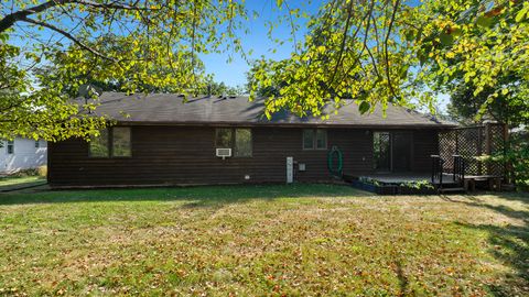 Tiny photo for 204 SE King Henry Road, Poplar Grove, IL 61065 (MLS # 12493138)