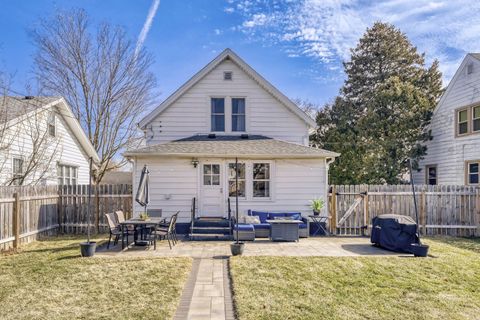 Tiny photo for 1219 Elm Street, St. Charles, IL 60174 (MLS # 12569045)