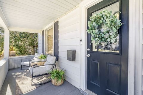 Tiny photo for 1219 Elm Street, St. Charles, IL 60174 (MLS # 12569045)