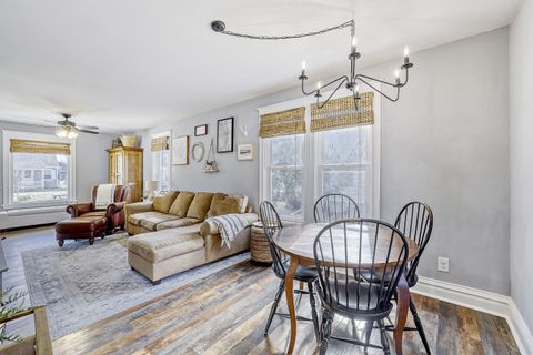 Tiny photo for 1219 Elm Street, St. Charles, IL 60174 (MLS # 12569045)