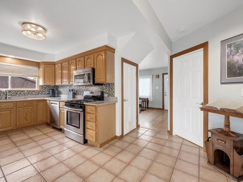 Tiny photo for 4029 Williams Street, Downers Grove, IL 60515 (MLS # 12731460)