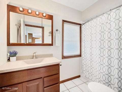 Tiny photo for 4029 Williams Street, Downers Grove, IL 60515 (MLS # 12731460)