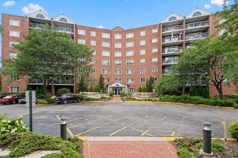 Photo of 8560 W Foster Avenue #202, Norridge, IL 60706 (MLS # 12707443)