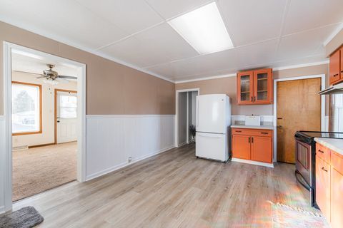 Tiny photo for 120 Sabin Street, Sycamore, IL 60178 (MLS # 12557175)