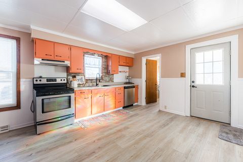 Tiny photo for 120 Sabin Street, Sycamore, IL 60178 (MLS # 12557175)