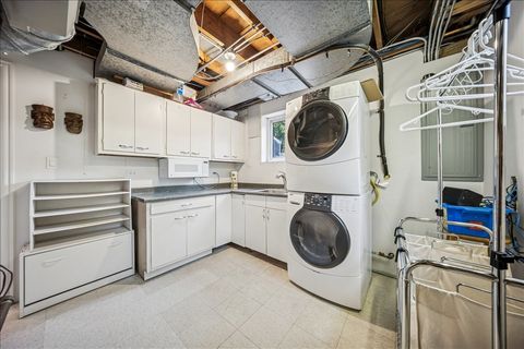 Tiny photo for 335 Vine Street, Wilmette, IL 60091 (MLS # 12485909)