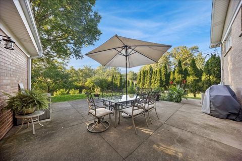 Tiny photo for 335 Vine Street, Wilmette, IL 60091 (MLS # 12485909)