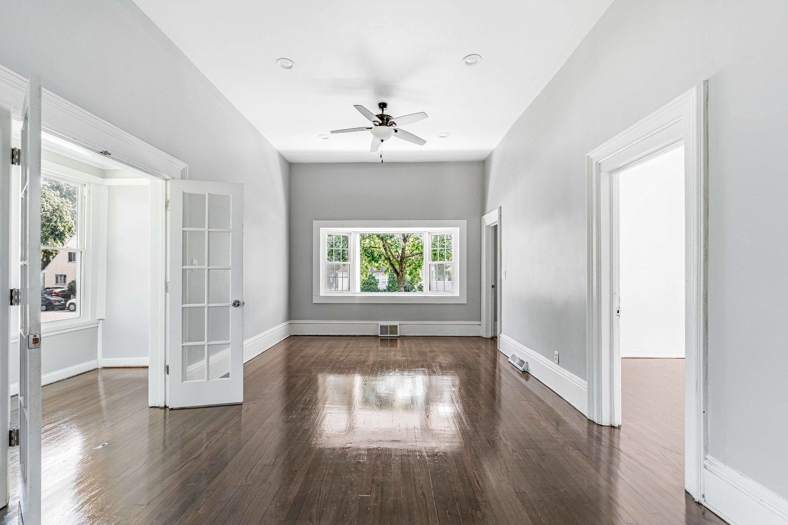 2520 Walnut Street