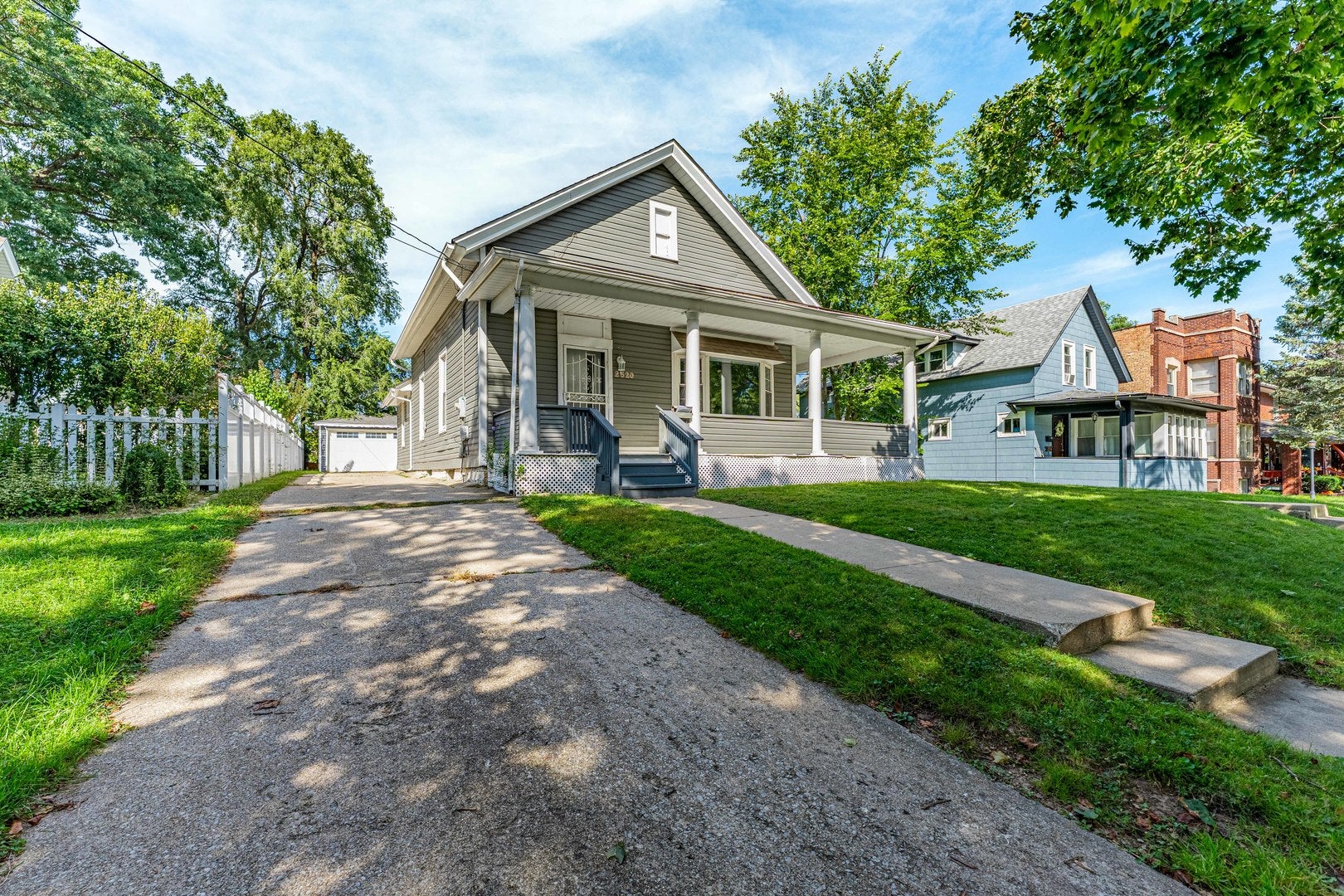 2520 Walnut Street