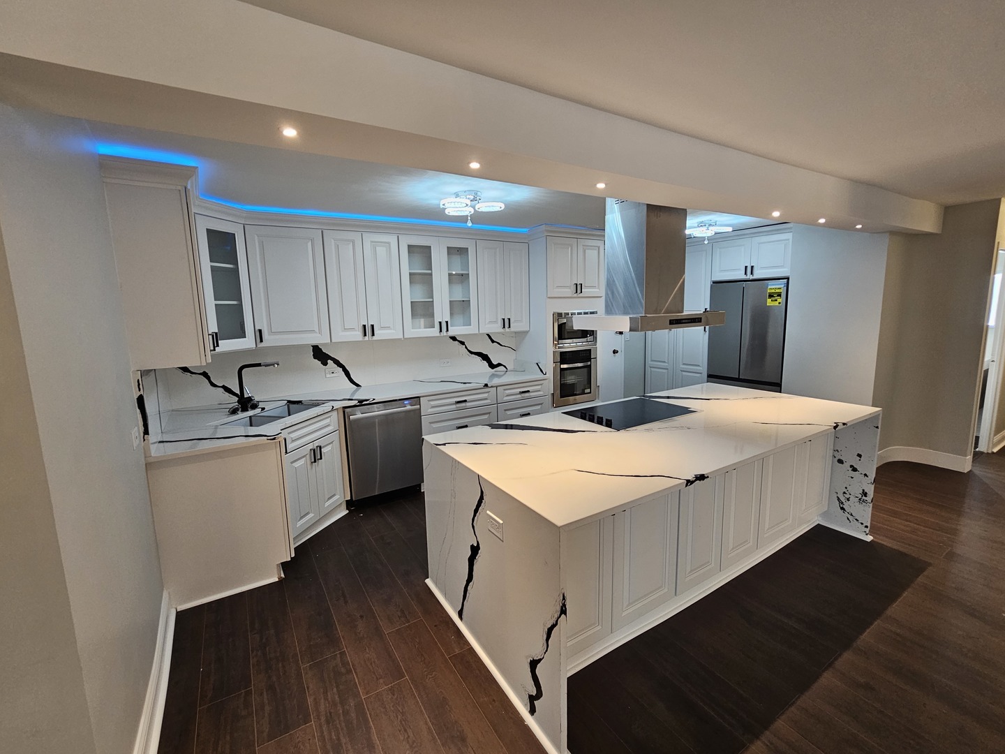 6007 N Sheridan Road 17DF