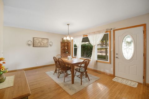 Tiny photo for 1316 Brandywine Circle, Batavia, IL 60510 (MLS # 12483084)