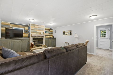 Tiny photo for 1316 Brandywine Circle, Batavia, IL 60510 (MLS # 12483084)
