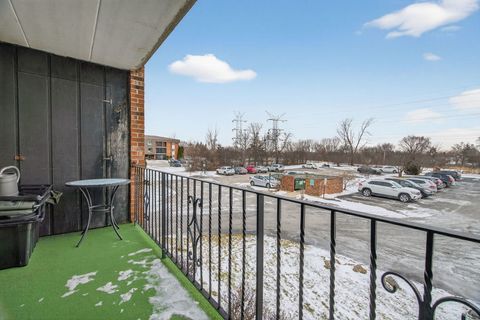 Tiny photo for 9122 W 140th Street #2NW, Orland Park, IL 60462 (MLS # 12554533)