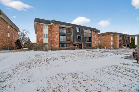 Photo of 9122 W 140th Street #2NW, Orland Park, IL 60462 (MLS # 12554533)