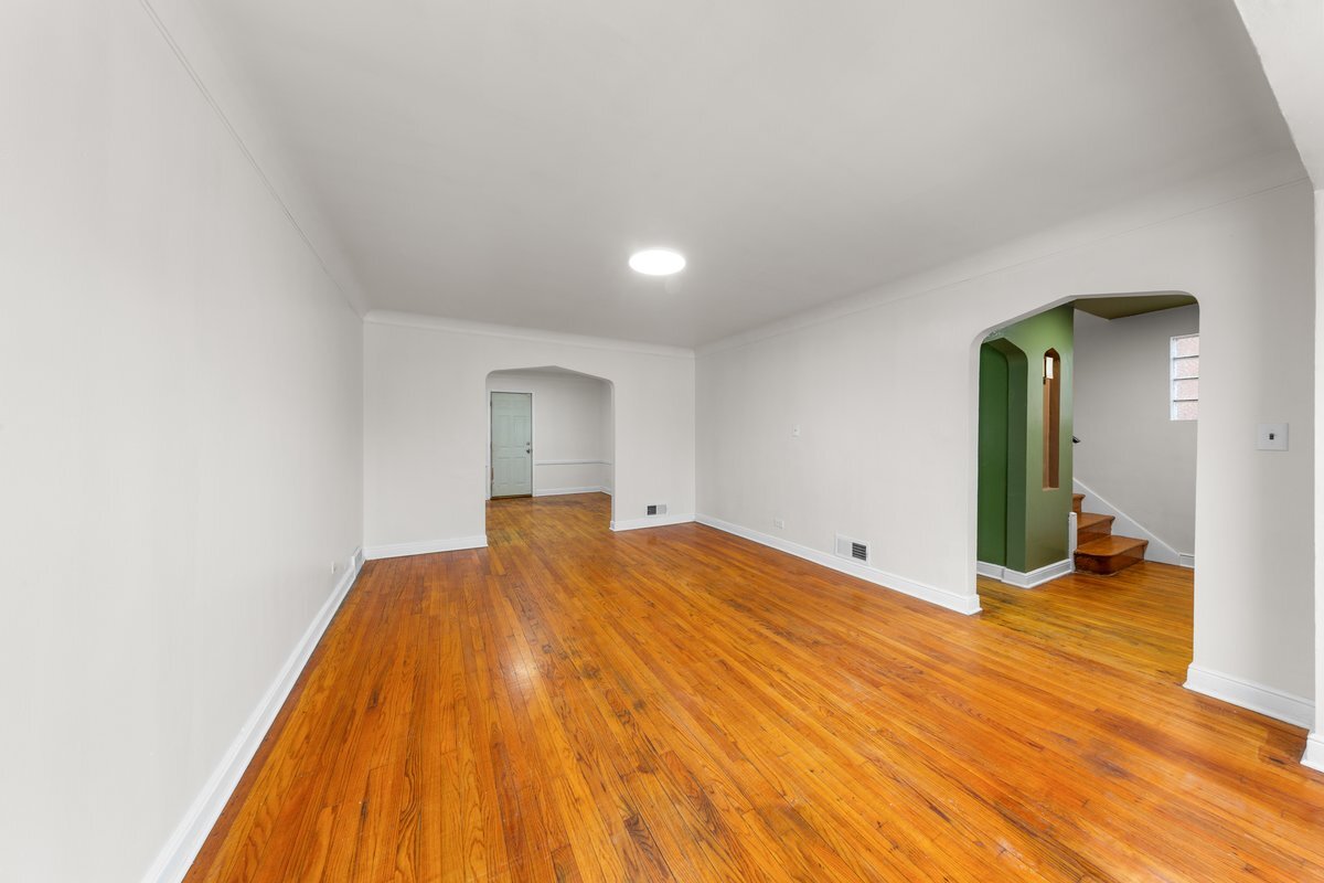 8142 S Yates Boulevard