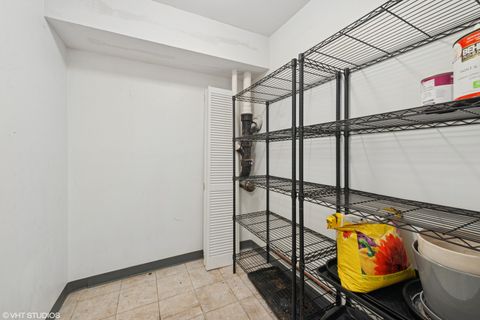 Tiny photo for 819 N Damen Avenue #2, Chicago, IL 60622 (MLS # 12492936)