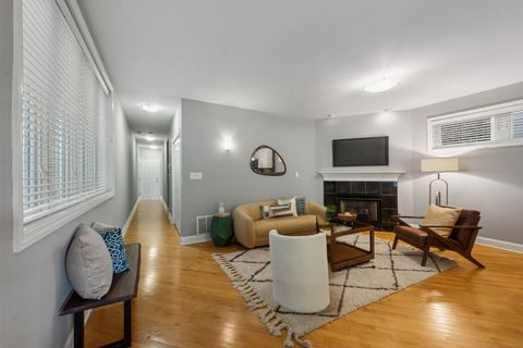Tiny photo for 819 N Damen Avenue #2, Chicago, IL 60622 (MLS # 12492936)