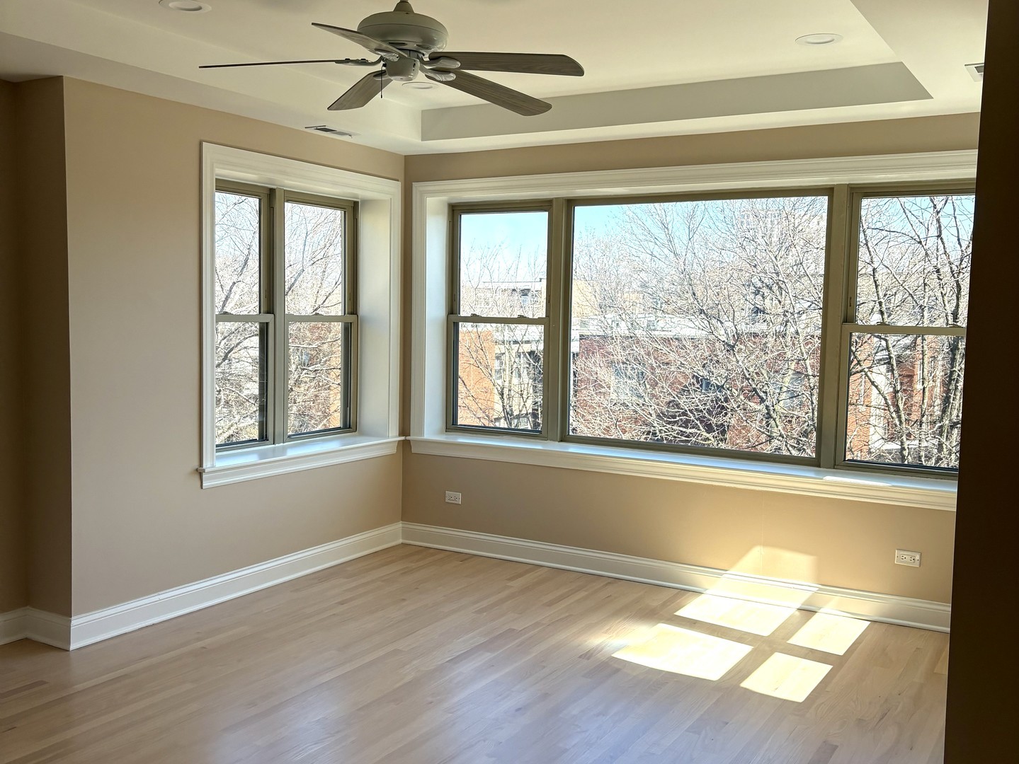 7516 N Damen Avenue 3