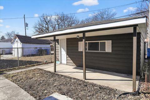 Tiny photo for 10020 S Union Avenue, Chicago, IL 60628 (MLS # 12539006)