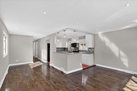 Tiny photo for 10020 S Union Avenue, Chicago, IL 60628 (MLS # 12539006)