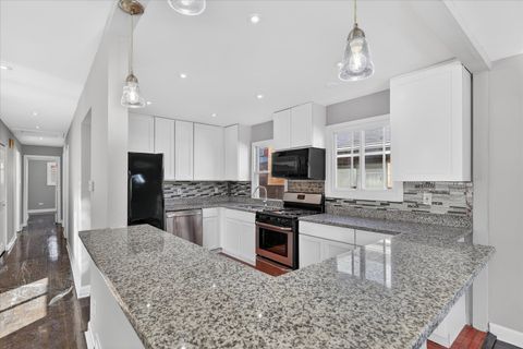 Tiny photo for 10020 S Union Avenue, Chicago, IL 60628 (MLS # 12539006)