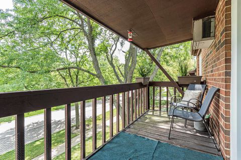 Tiny photo for 672 Daisy Lane #312, Roselle, IL 60172 (MLS # 12460120)