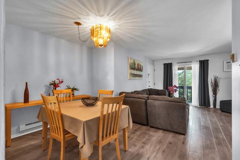 Tiny photo for 672 Daisy Lane #312, Roselle, IL 60172 (MLS # 12460120)