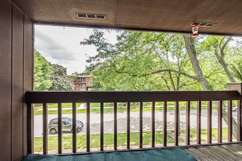 Tiny photo for 672 Daisy Lane #312, Roselle, IL 60172 (MLS # 12460120)