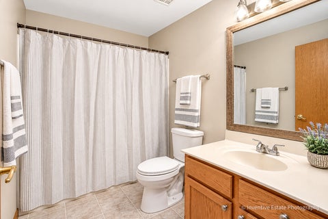 Tiny photo for 1710 Middlebury Drive #1710, Aurora, IL 60503 (MLS # 12758874)