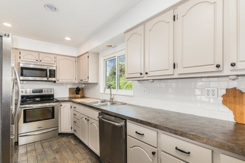 Tiny photo for 1012 Martha Street, Elk Grove Village, IL 60007 (MLS # 12790727)