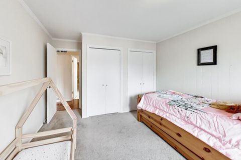Tiny photo for 720 Oakton Street #3B, Evanston, IL 60202 (MLS # 12600787)