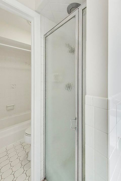 Tiny photo for 720 Oakton Street #3B, Evanston, IL 60202 (MLS # 12600787)