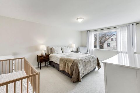 Tiny photo for 720 Oakton Street #3B, Evanston, IL 60202 (MLS # 12600787)