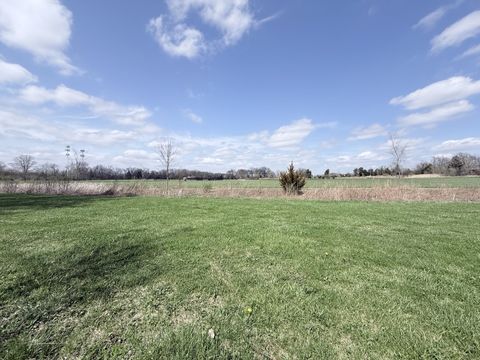 Tiny photo for 34W836 N James Drive, St. Charles, IL 60174 (MLS # 12617398)