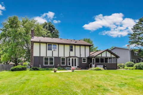 Tiny photo for 829 Shiloh Circle, Naperville, IL 60540 (MLS # 12451240)