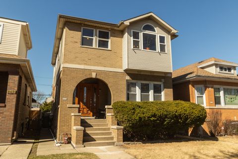 Photo of 2832 N Tripp Avenue, Chicago, IL 60641 (MLS # 12581517)